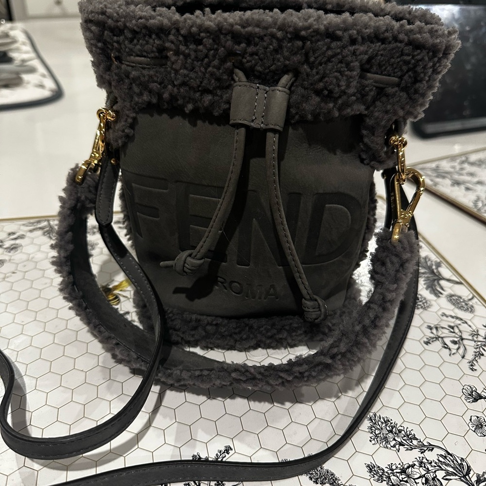 Fendi mon tresor sunshine logo gray shearling newbuck bucket bag